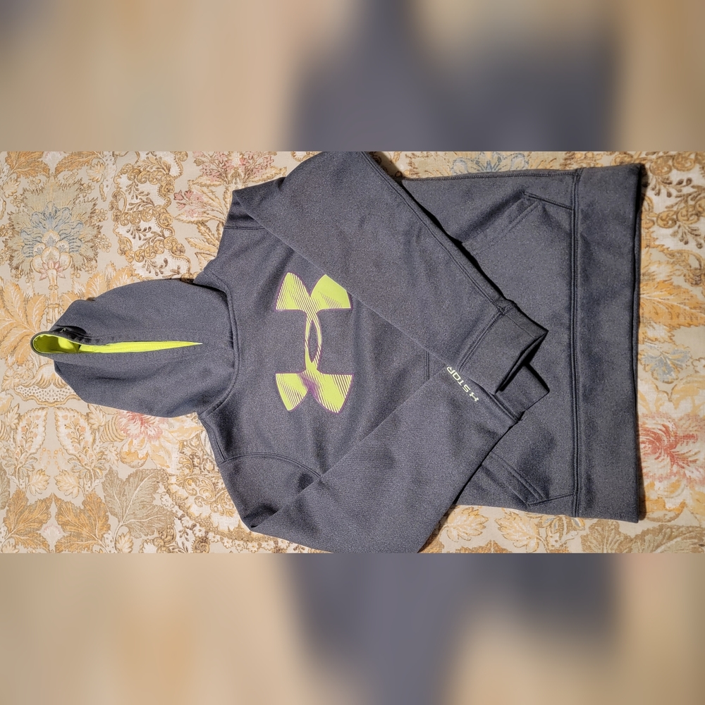 Grey Under Armour Hoodie XS in excellent condition